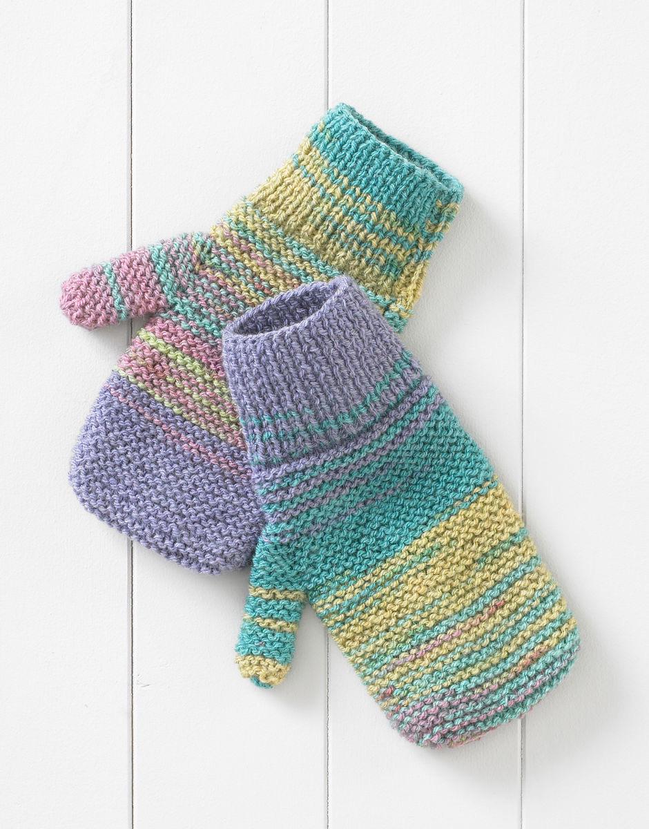 The Bumper Book of Accessories Book No 2. Sirdar Knitting Pattern Book 461 Code B.